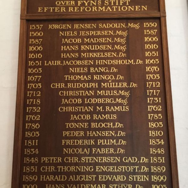 Sankt Knuds Kirke. Liste over Biskopper efter reformationen.