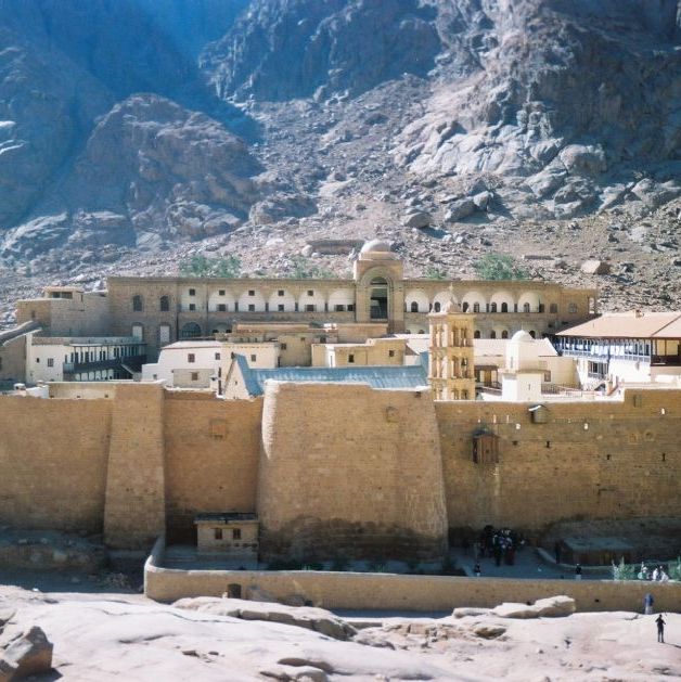 Egypt - Sharm el Sheik. Saint Catherine's Monastery.
Klosteret blev bygget mellem 548 og 565 og er et af de ældste, arbejdende kristne klostre i verden.