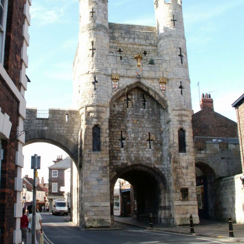 York. Micklegate fra den anden side, udefra.