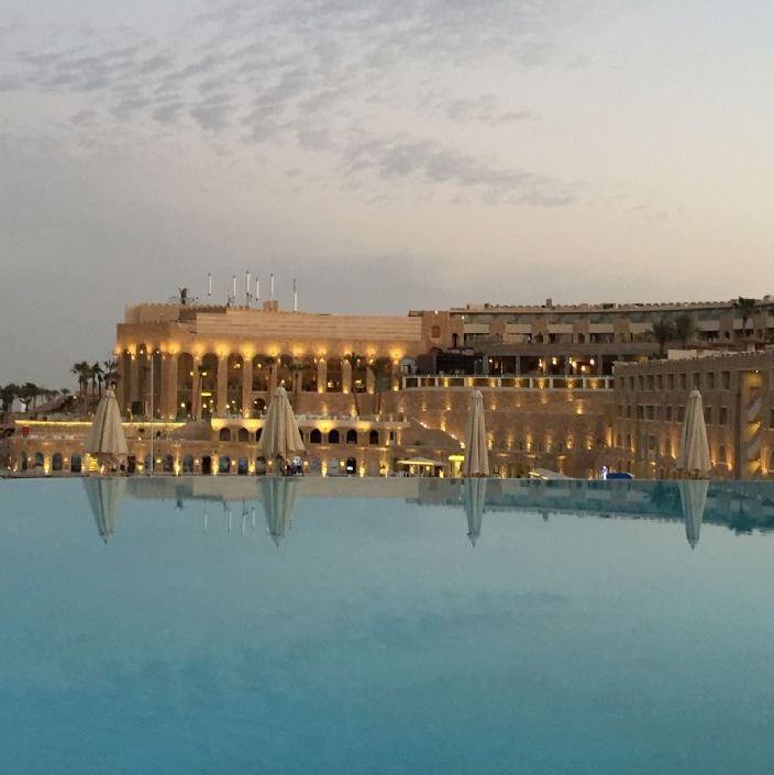 Hurghada Egypt.
Infinity pool.