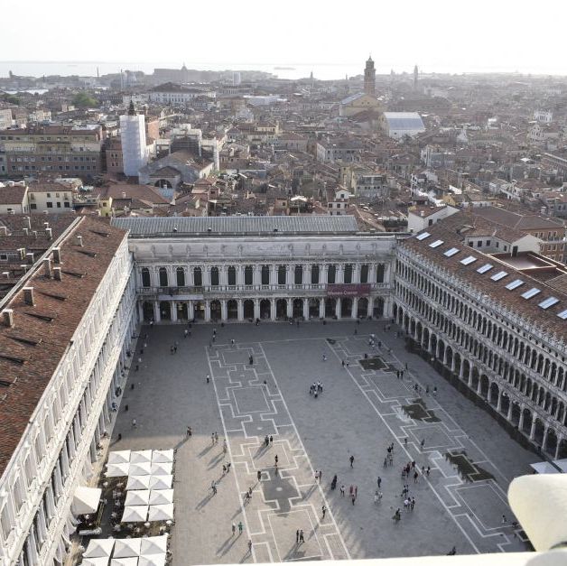 Udsigt fra Marcus tårnet ud over Venedig.